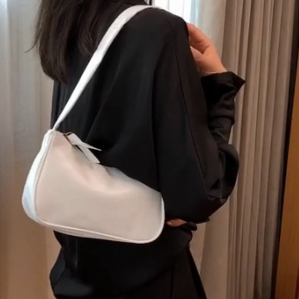 Trendy White faux leather shoulder bag | NEW | amazing quality - Picture 4 of 4
